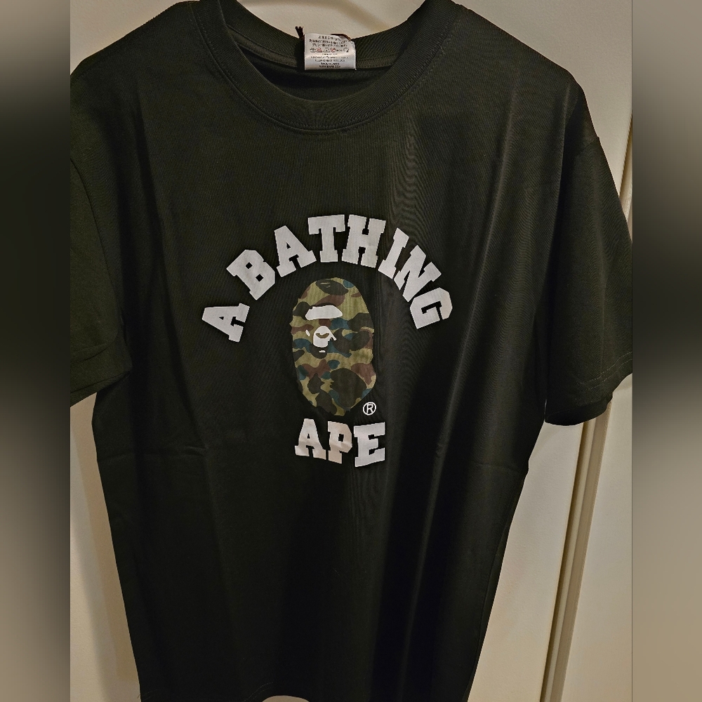 Bape t shirt camo logo